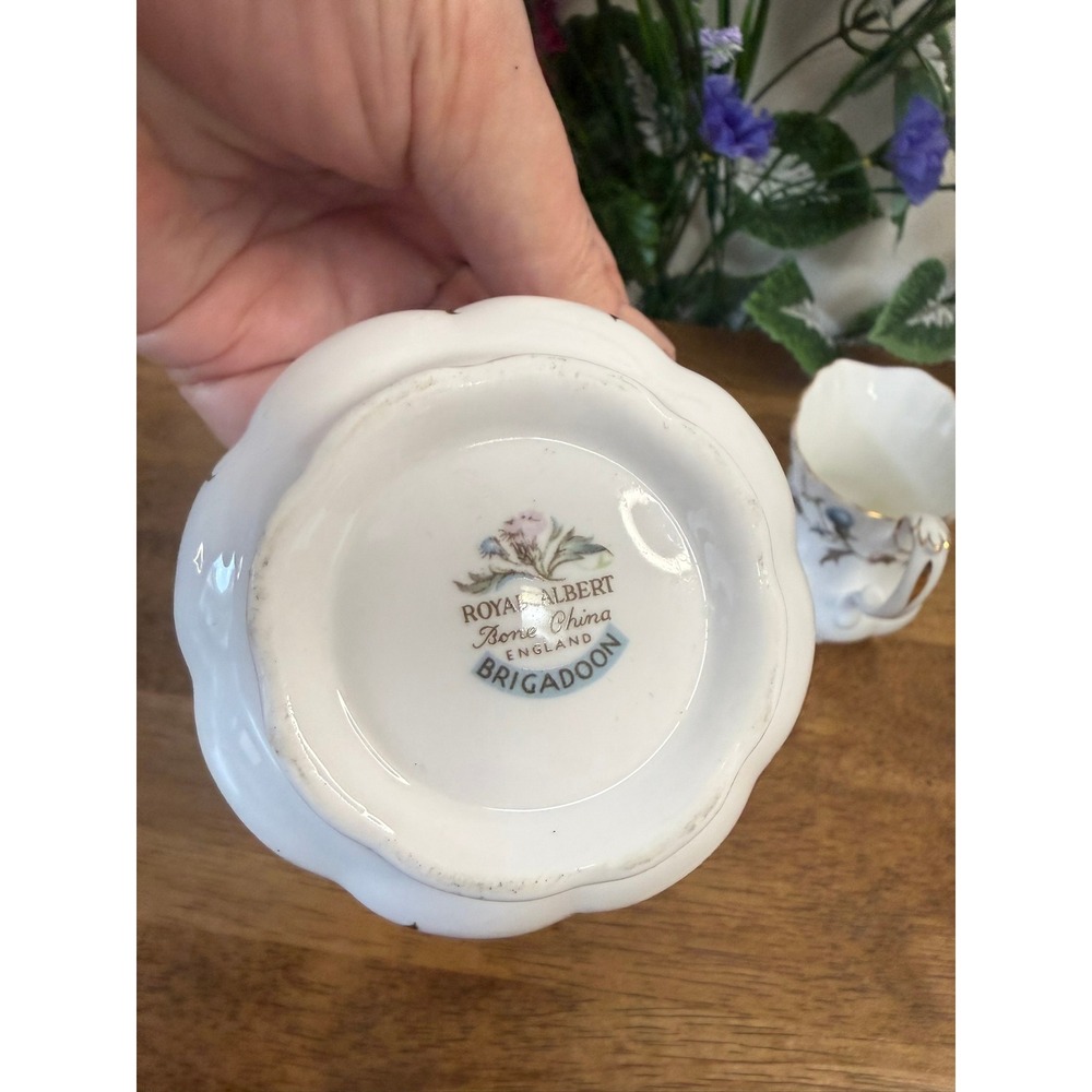 Vintage Royal Albert Brigadoon Bone China Creamer and Sugar Set England Thistle‎ - Picture 10 of 10